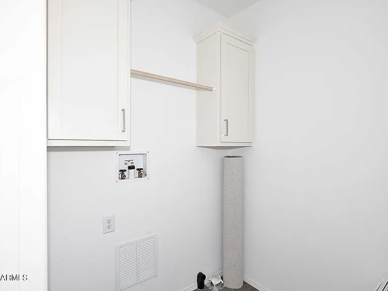 13004 N 19th Pl — Photo 22