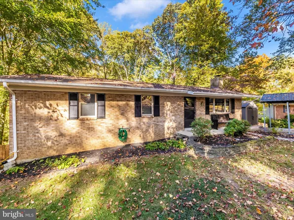 9916 Jonathan Dr, Dunkirk, MD 20754