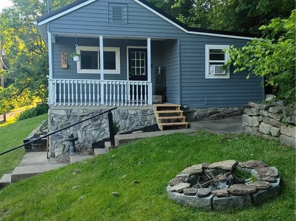 64301 Shady Lane Rd, Bellaire, OH 43906
