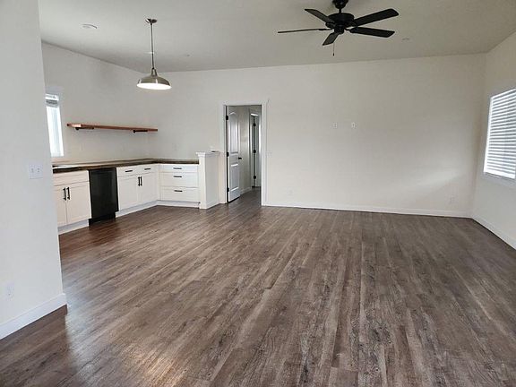 5th image of 6658 National Park Dr #2