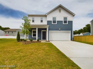 32 Moss Oaks Ct, Angier, NC 27501