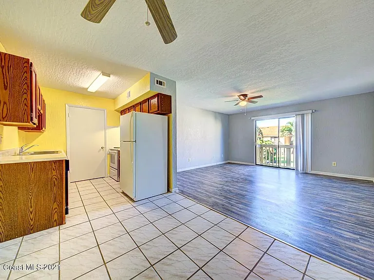 2130 Forest Knoll Dr NE #103 — Photo 8