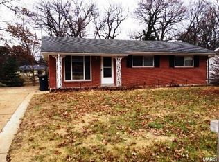 750 Ivygate Dr, Saint Louis, MO 63129