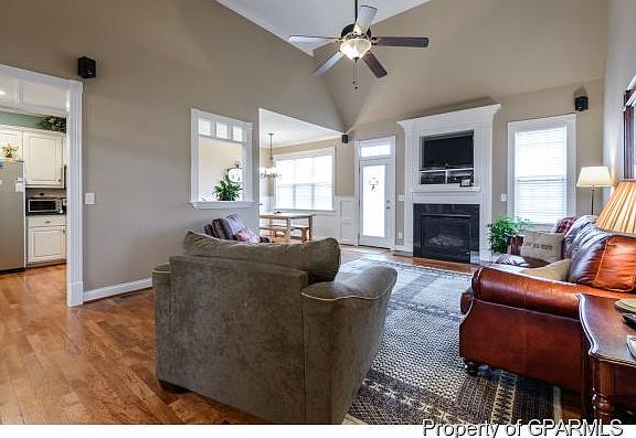 5th image of 358 Windmill Dr