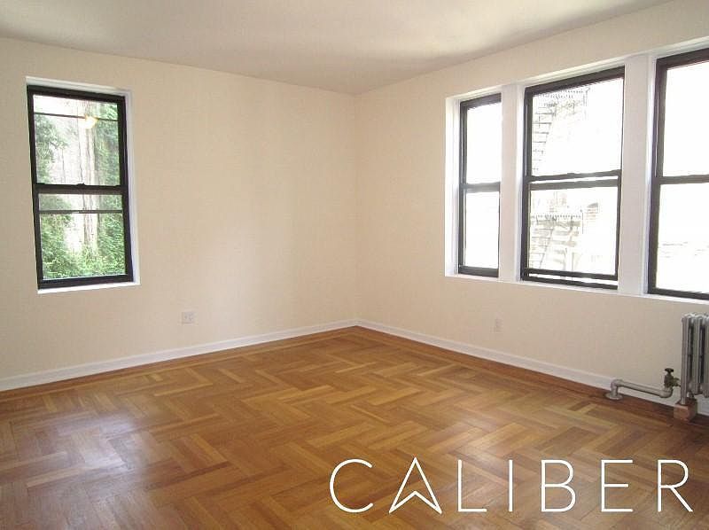 1st image of 15 Sheridan Sq APT 4E