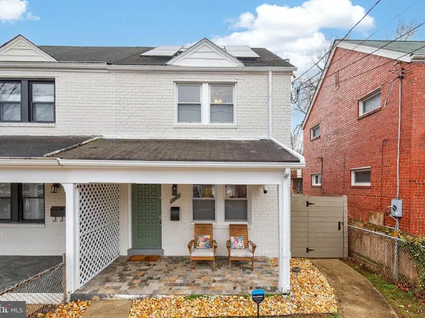 162 Forrester St SW, Washington, DC 20032