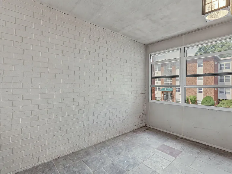 15 Commonwealth Ct #10 — Photo 16