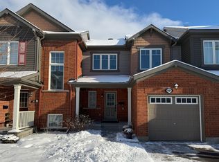 901 Fameflower St, Ottawa, ON K2J6H3