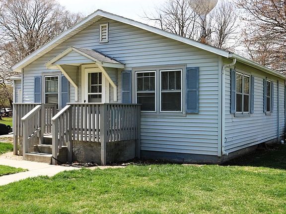 2nd image of 544 Avenue 7