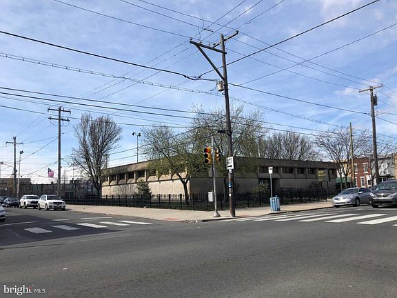 5th image of 153 Snyder Ave