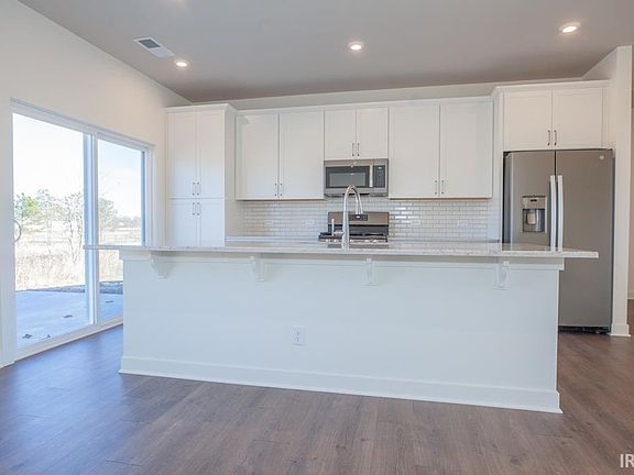 4th image of 4800 Haventree Dr