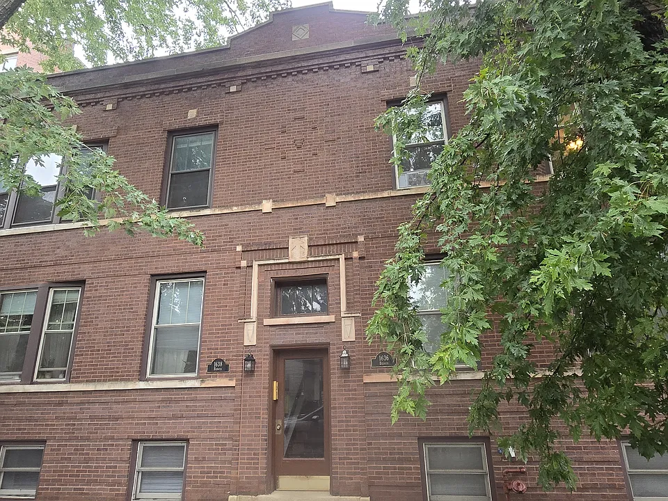 1636 W Berwyn Ave #G