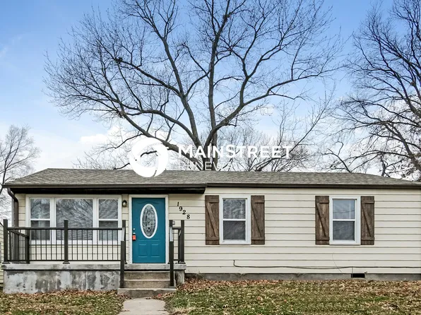 1928 2nd Ave, Leavenworth, KS 66048