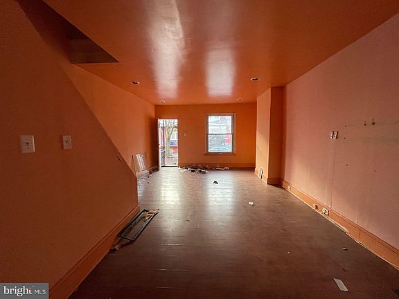 4th image of 1433 N Hirst St