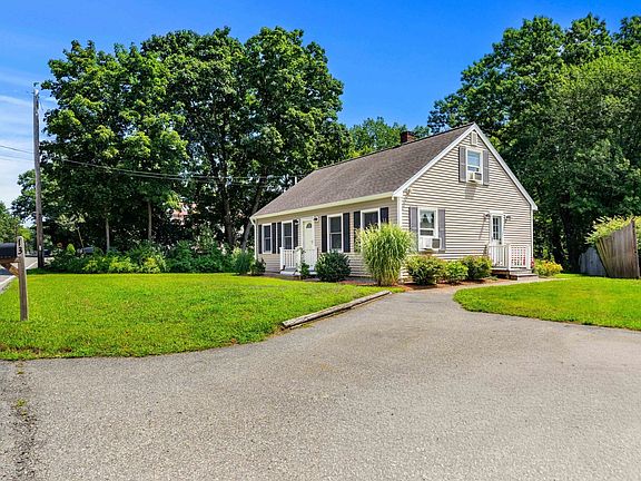 3rd image of 13 Sandy Pond Rd