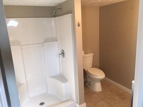 2nd image of 5575 Green Oak Ave