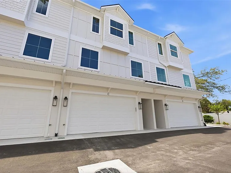 4208 W Carmen St #C — Photo 35