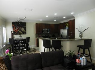 6075 Grand Cypress Cir, Pompano Beach, FL 33073