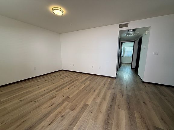 5th image of 813 S Union Ave APT 303