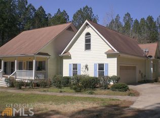 2401 Booth Cir, Winder, GA 30680