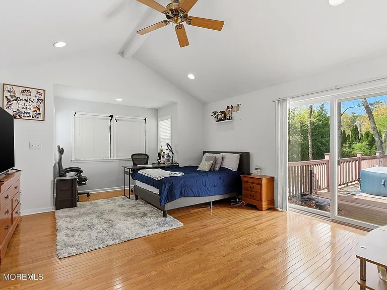406 Burke Rd — Photo 14