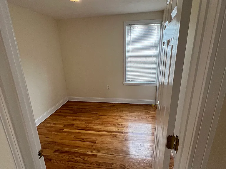 30 Chestnut St #2 — Photo 9