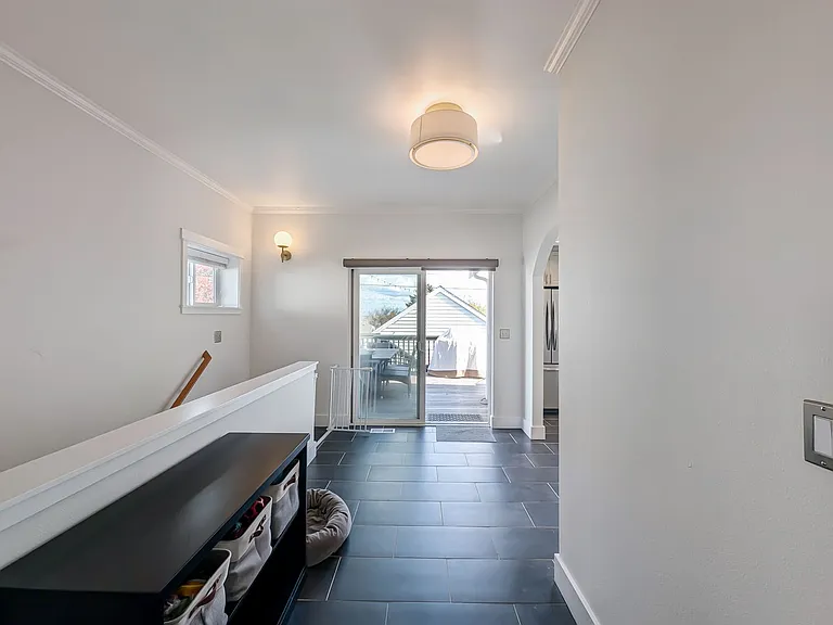 4030 38th Ave SW — Photo 13