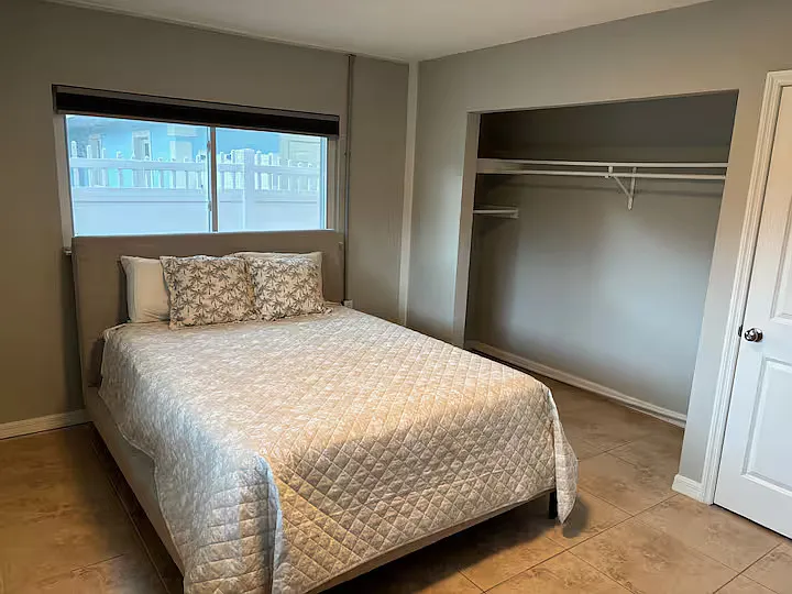 3 bed, 1813 sqft, $13,100 — Photo 3