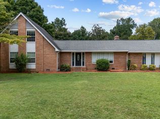 711 Highland Dr, Laurinburg, NC 28352