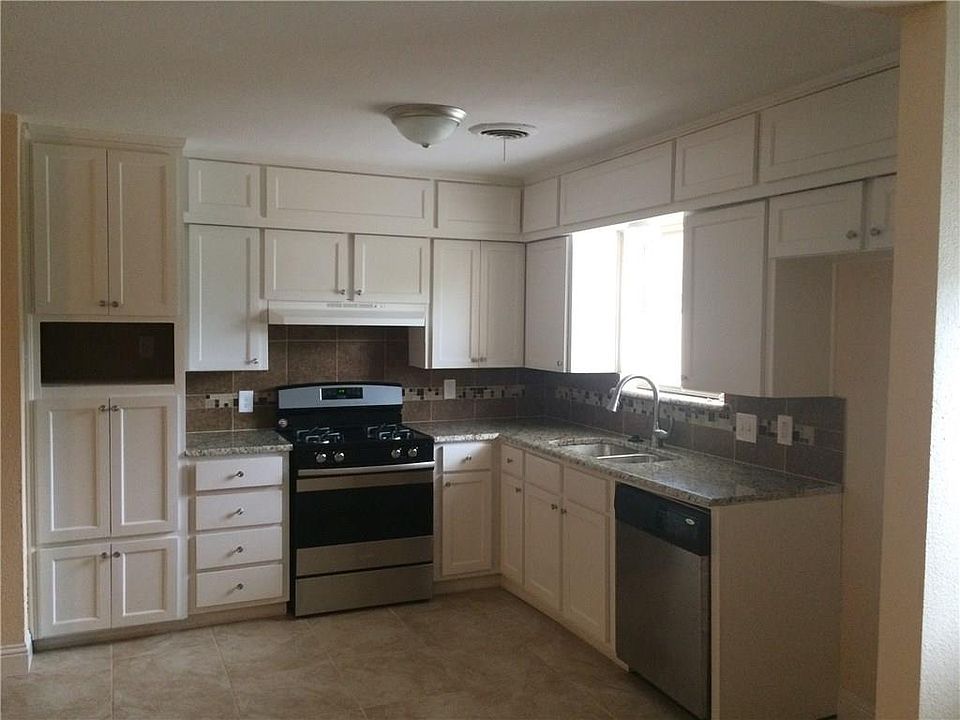 1st image of 252 Pimlico Way