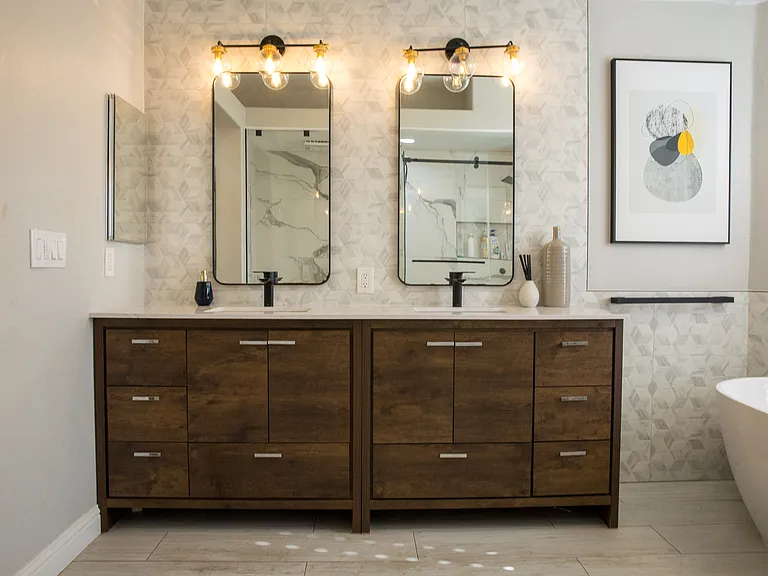 Master Bath - Vanity