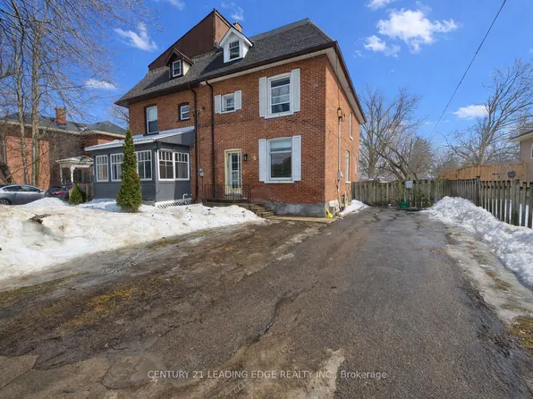 15 George St N, Kawartha Lakes, ON K0L 2W0