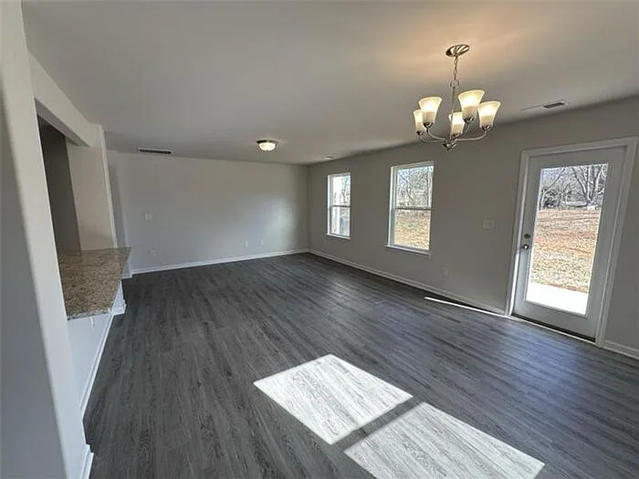1223 Dodd St — Photo 6
