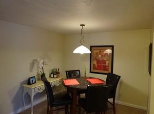 24 Bettys Pond Rd APT B, Hyannis, MA 02601