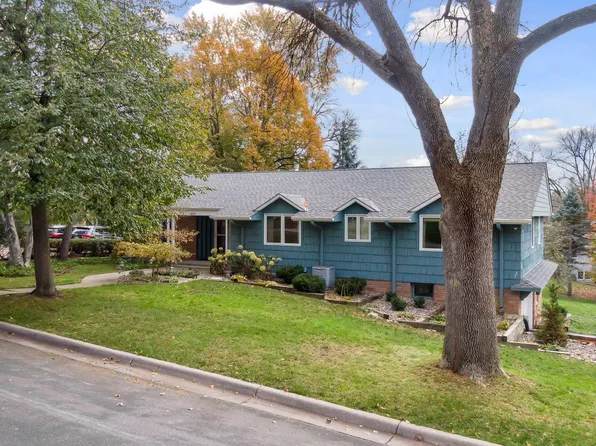 6015 Saxony Rd, Edina, MN 55436