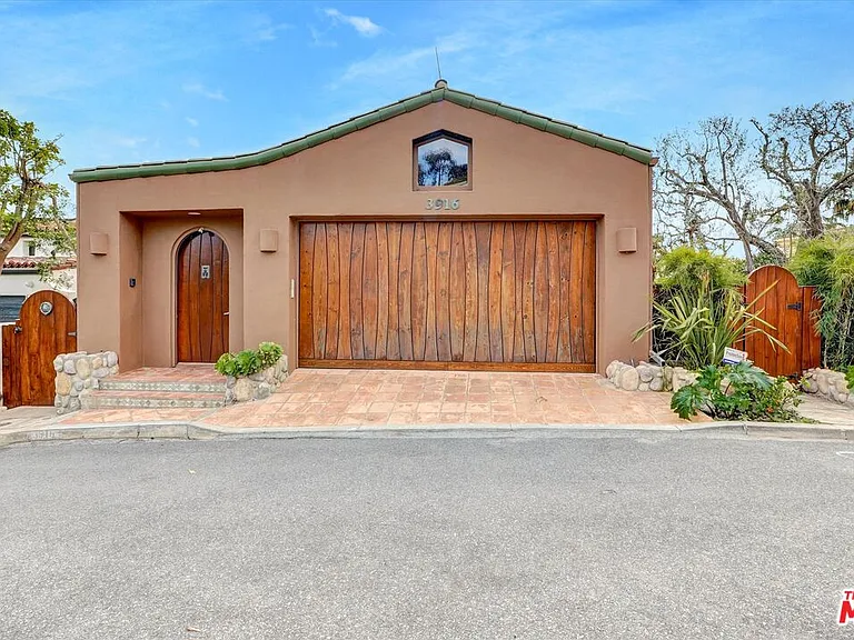 3916 Rambla Orienta — Photo 2