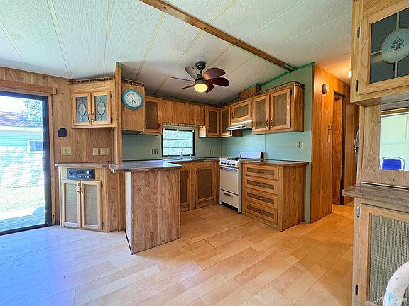 3rd image of 3123 County Road 416 Rd #23