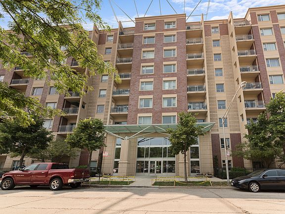 2nd image of 100 N Hermitage Ave Unit 603