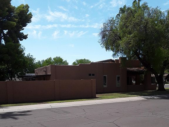 3rd image of 501 W Las Palmaritas Dr