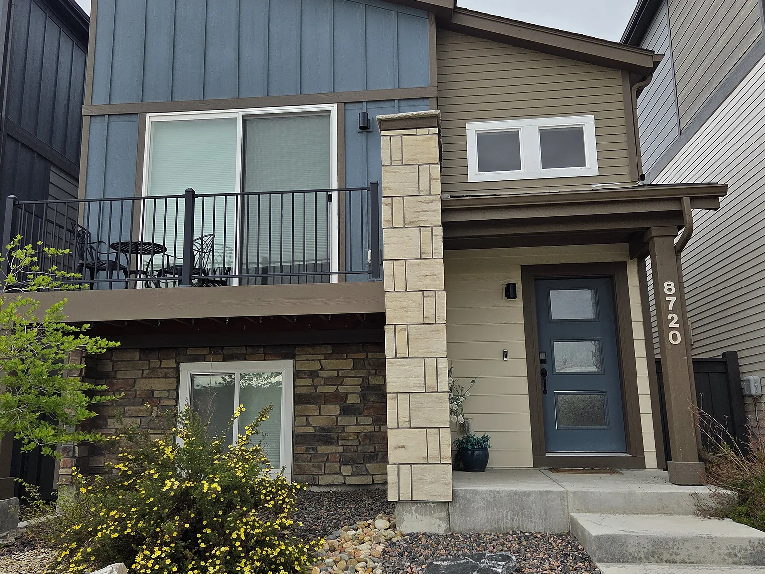 2 bed, 1300 sqft, $3,400 — Photo 3