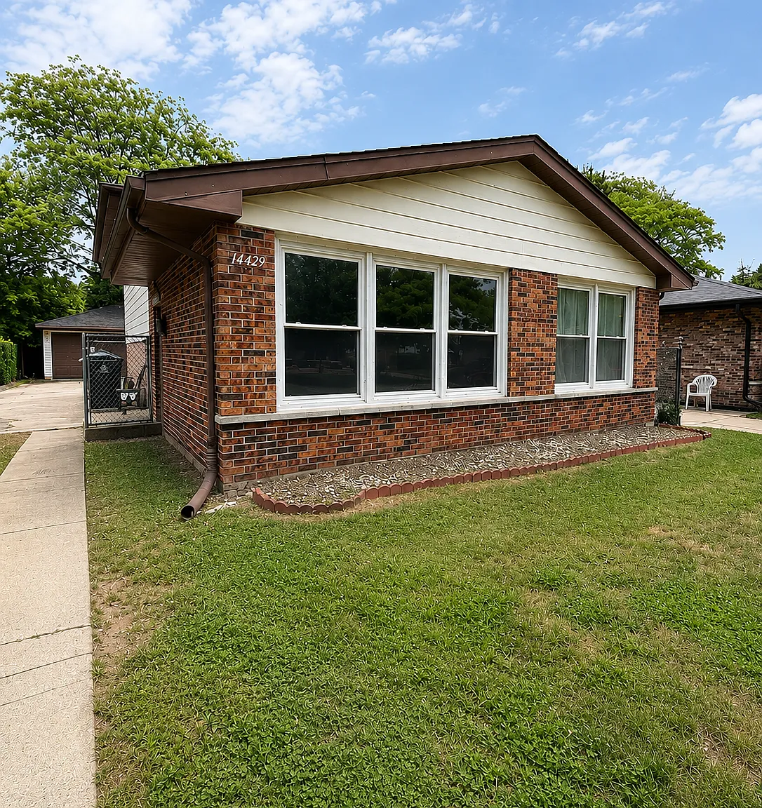 4 bed, $2,700 — Photo 1