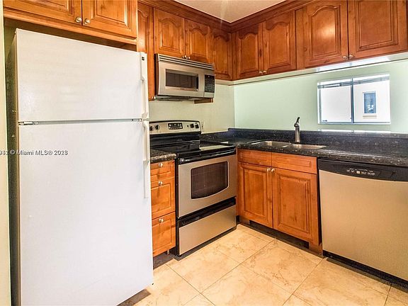4th image of 1155 Coral Club Dr #1155