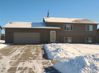 5924 S Galway Ave, Sioux Falls, SD 57106