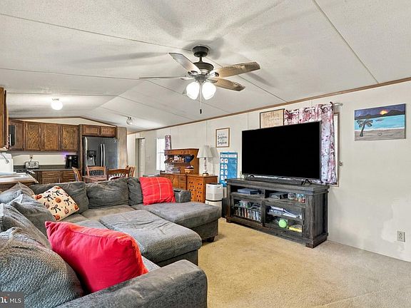 4th image of 967 W Trindle Rd Lot 8