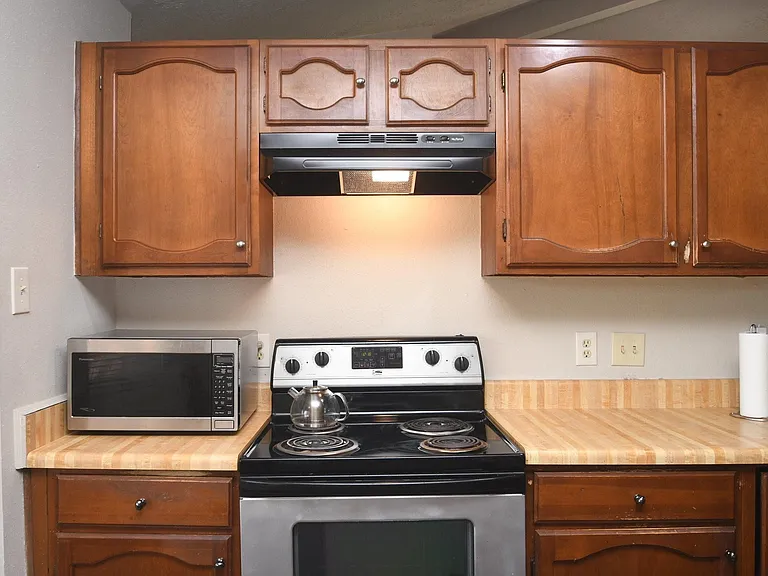 10102 Barmont Dr — Photo 4