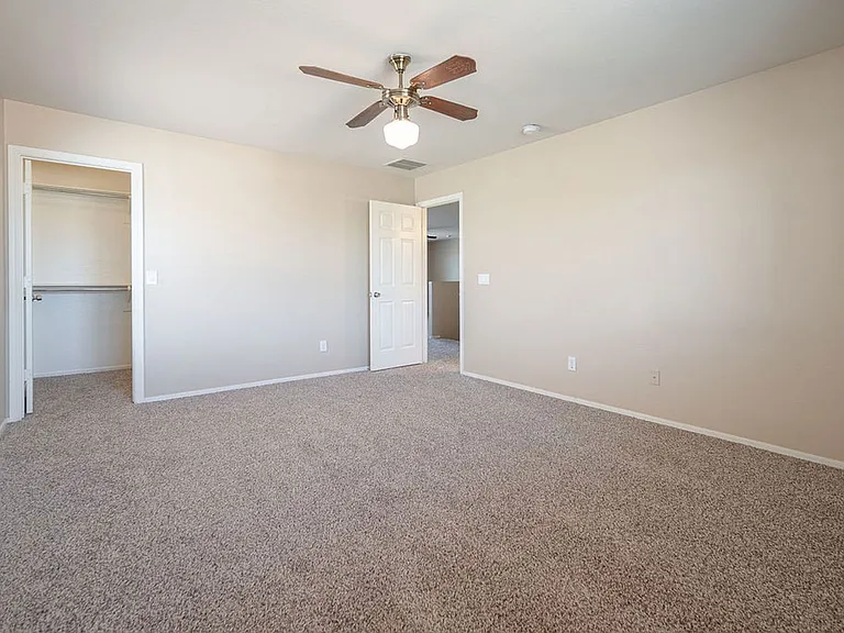 26197 W Potter Dr — Photo 17