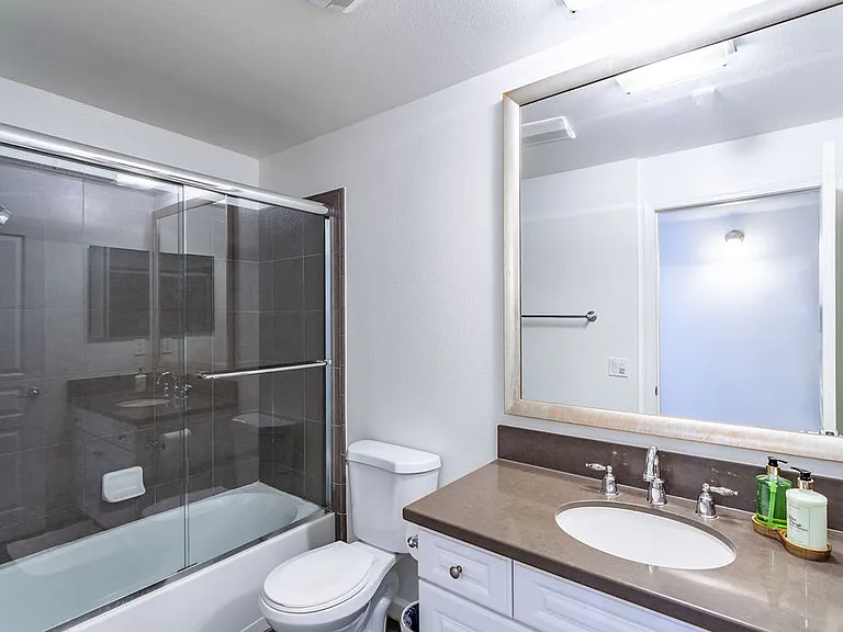 7320 Hawthorn Ave #213 — Photo 12