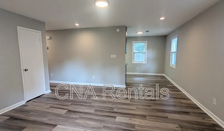 838 Wilson Cir — Photo 3