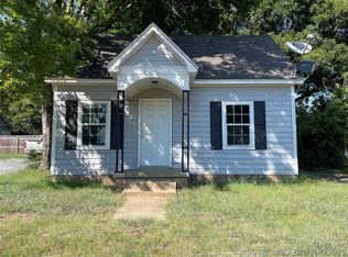 210 W Liveoak St, Durant, OK 74701