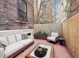 312 W 21st St #1B, New York, NY 10011